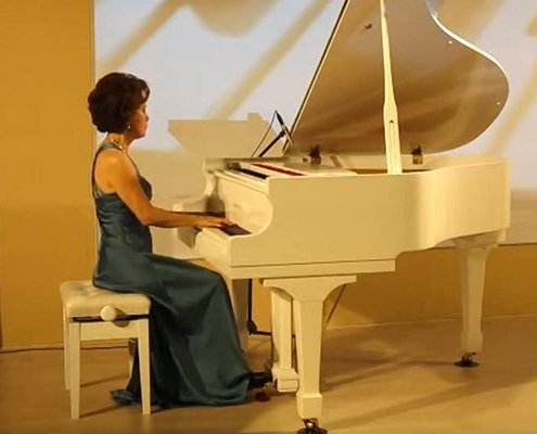 日本鋼琴演奏家